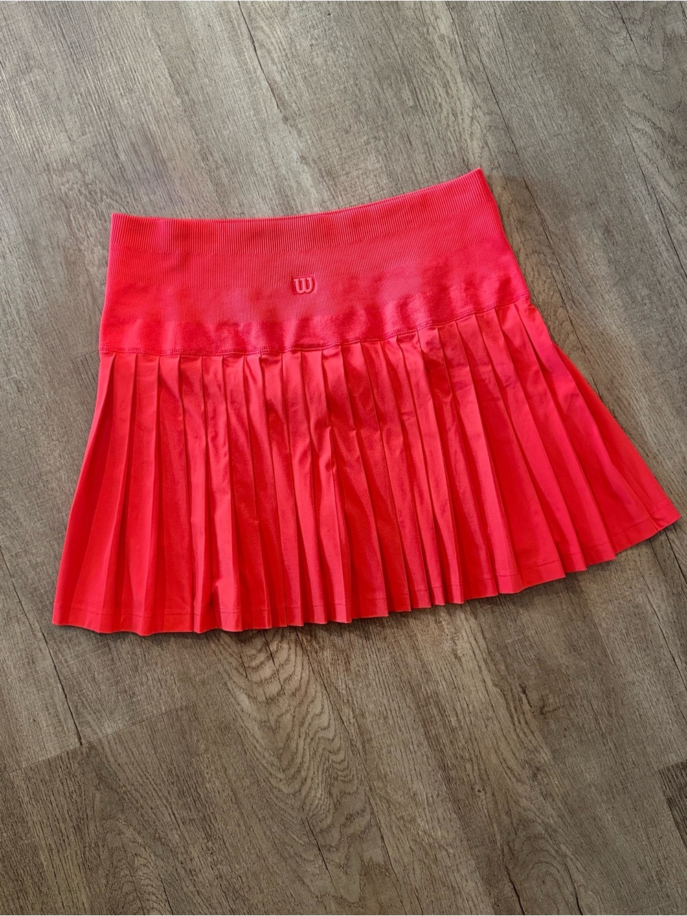 Wilson Women's Coral Pleated Tennis Skort